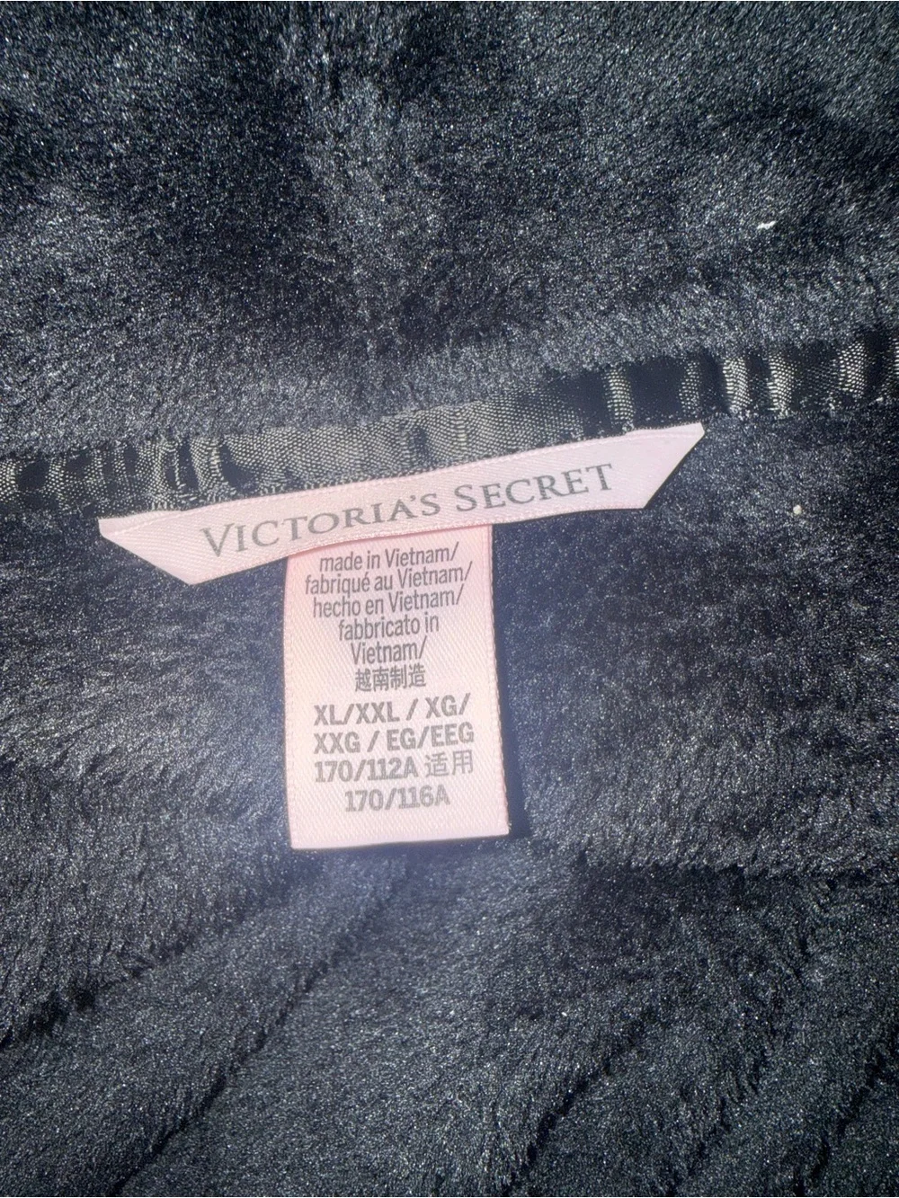 NWOT Victoria’s Secret Signature Plush Fleece Robe Black Pink Logo Back XL/XXL
